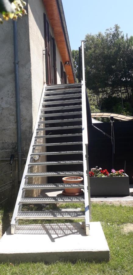 Maison De Campagne A L'Etage Ser-Sigaud Exterior foto